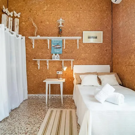 Urb,miraflores Del Palo Holiday home